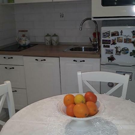 Studio Apartment Angie Split Exterior foto